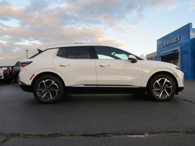 2024 Chevrolet Equinox EV LT