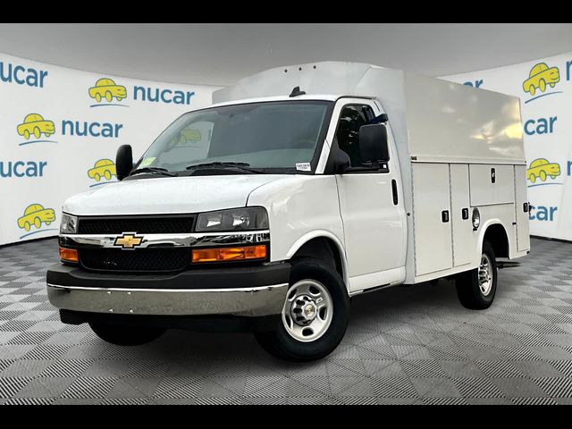 2024 Chevrolet Express Base