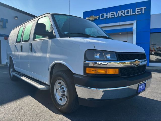 2024 Chevrolet Express Base