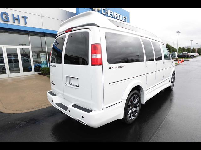 2024 Chevrolet Express Base