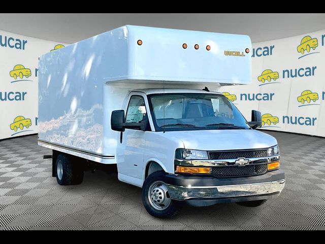 2024 Chevrolet Express Base