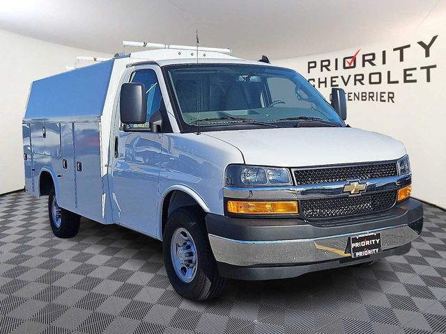 2024 Chevrolet Express Base
