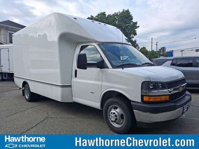2024 Chevrolet Express Base