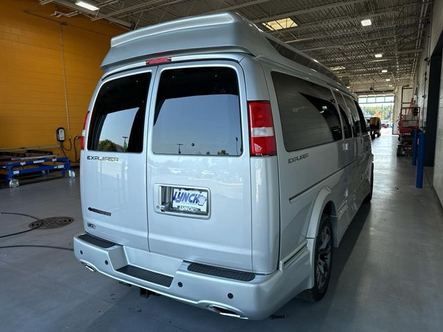 2024 Chevrolet Express Base