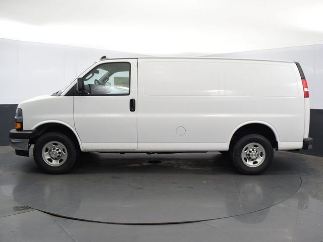 2024 Chevrolet Express Base