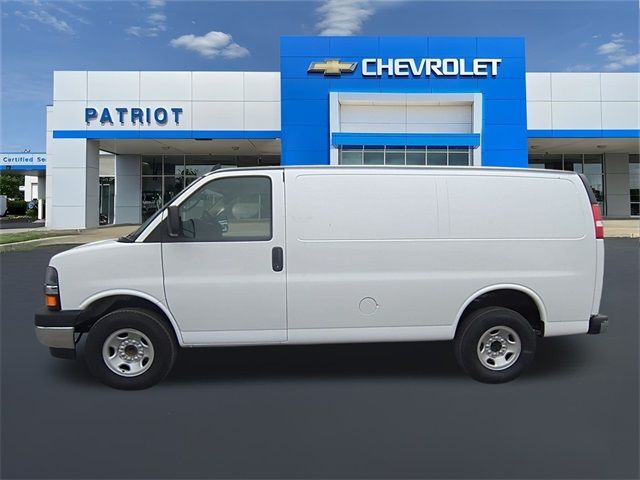 2024 Chevrolet Express Base