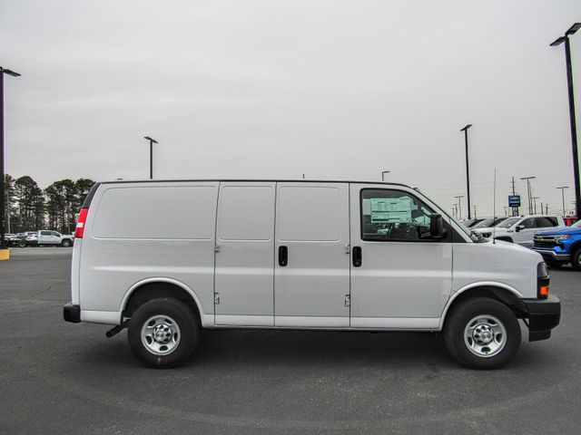 2024 Chevrolet Express Base