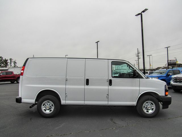 2024 Chevrolet Express Base