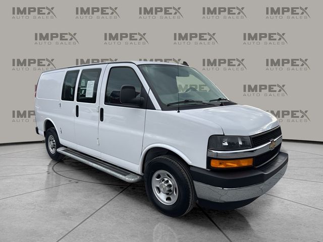 2024 Chevrolet Express Base