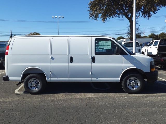 2024 Chevrolet Express Base