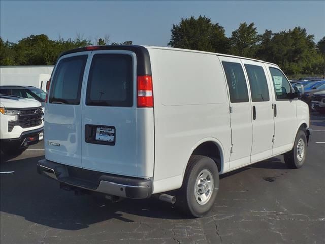 2024 Chevrolet Express Base