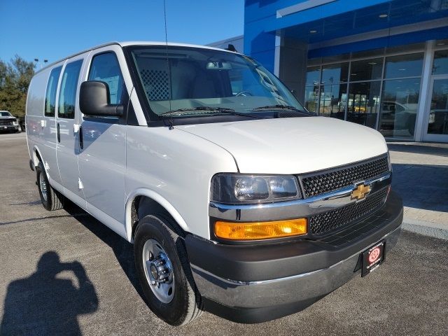 2024 Chevrolet Express Base