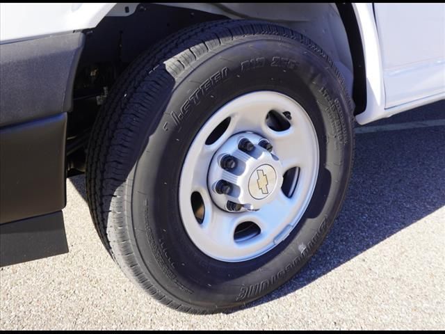 2024 Chevrolet Express Base