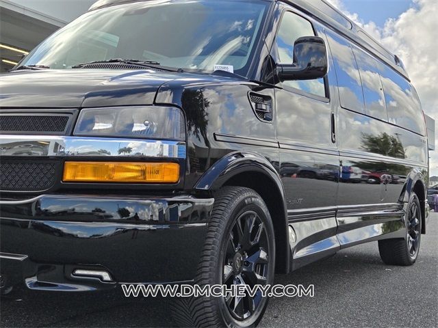 2024 Chevrolet Express Base