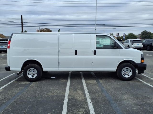 2024 Chevrolet Express Base