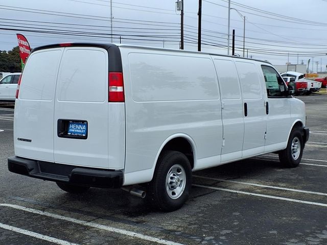 2024 Chevrolet Express Base