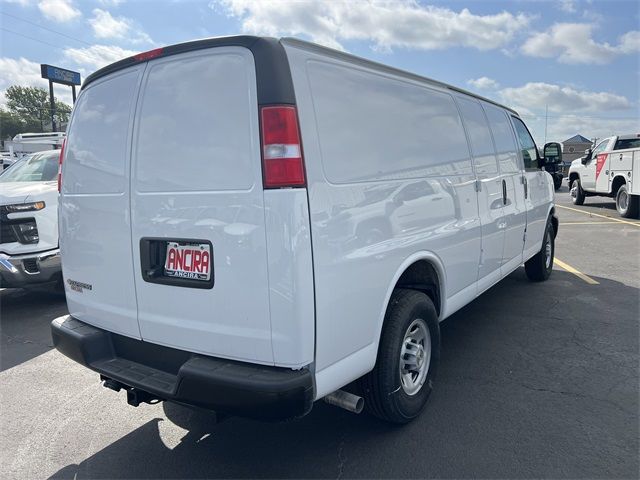 2024 Chevrolet Express Base
