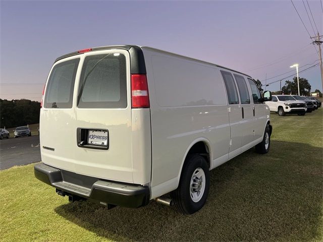 2024 Chevrolet Express Base