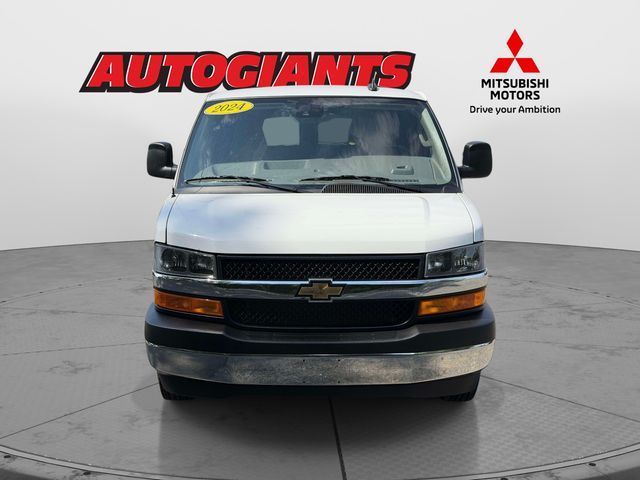 2024 Chevrolet Express LT