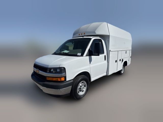 2024 Chevrolet Express Base