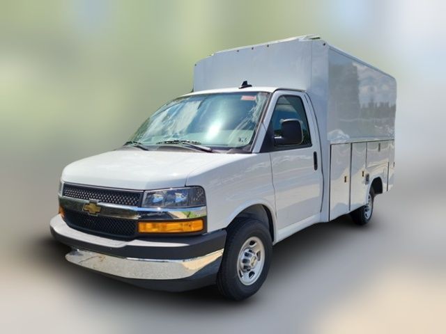 2024 Chevrolet Express Base