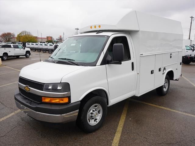 2024 Chevrolet Express Base