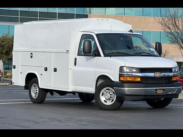 2024 Chevrolet Express Base