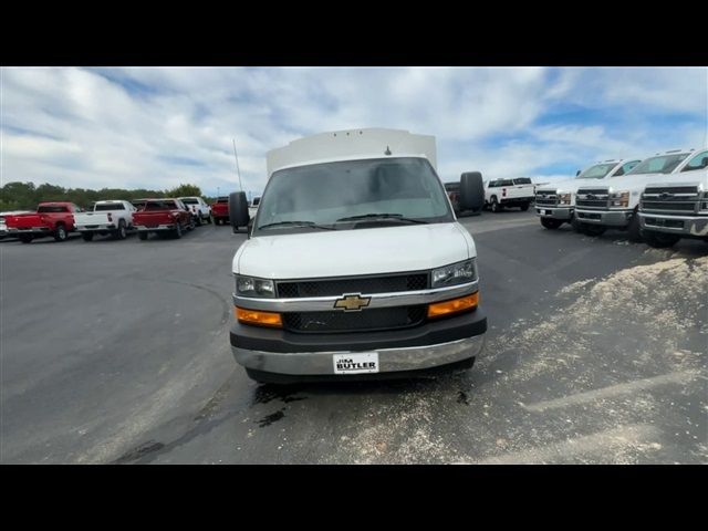 2024 Chevrolet Express Base