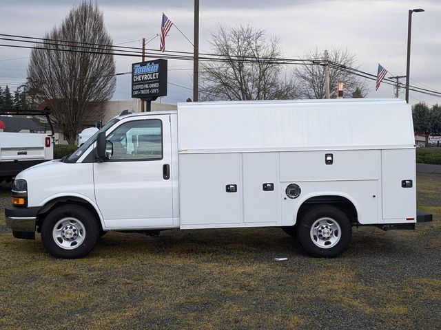 2024 Chevrolet Express Base