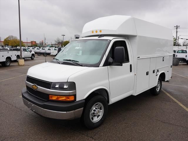 2024 Chevrolet Express Base