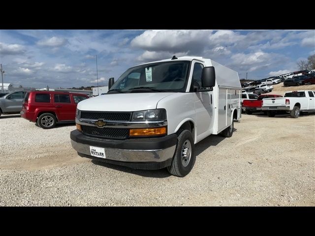 2024 Chevrolet Express Base