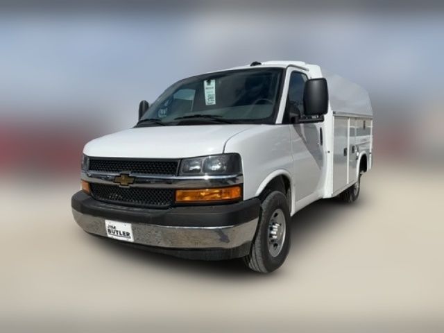 2024 Chevrolet Express Base