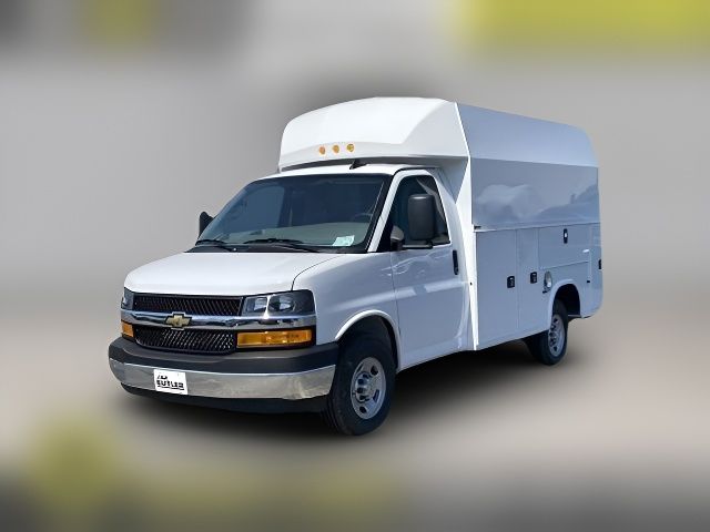 2024 Chevrolet Express Base