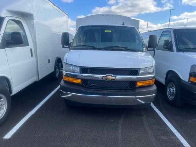 2024 Chevrolet Express Base