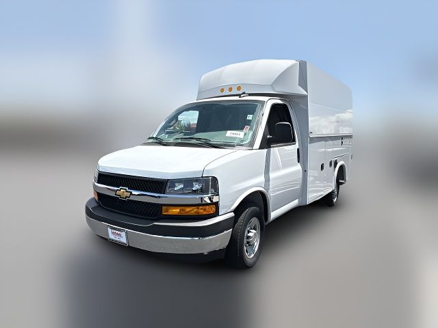 2024 Chevrolet Express Base