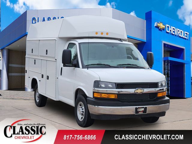 2024 Chevrolet Express Base