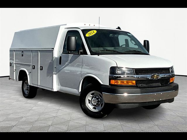 2024 Chevrolet Express Base