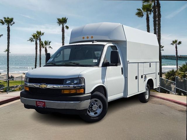 2024 Chevrolet Express Base