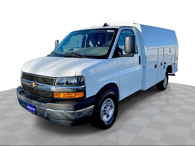 2024 Chevrolet Express Base