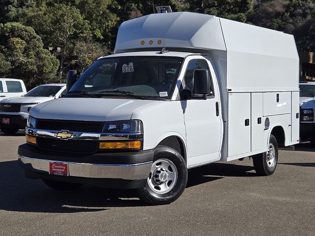 2024 Chevrolet Express Base