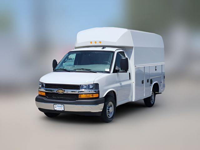 2024 Chevrolet Express Base