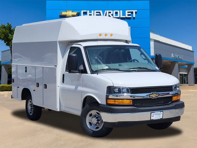 2024 Chevrolet Express Base