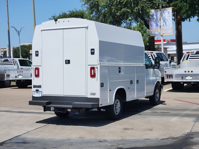 2024 Chevrolet Express Base