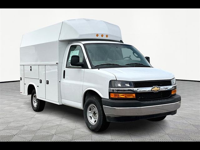 2024 Chevrolet Express Base