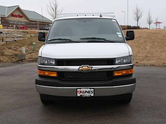 2024 Chevrolet Express Base