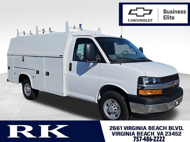 2024 Chevrolet Express Base