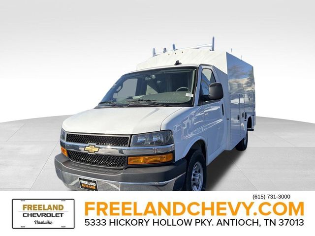 2024 Chevrolet Express Base