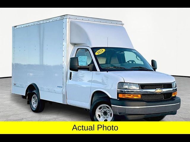 2024 Chevrolet Express Base