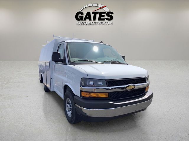 2024 Chevrolet Express Base