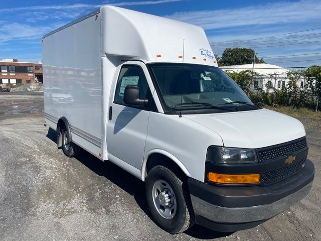 2024 Chevrolet Express Base